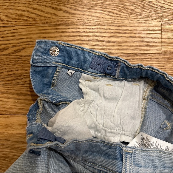 Gap Kids Cutoff Denim Shorts 5T - Picture 2 of 6